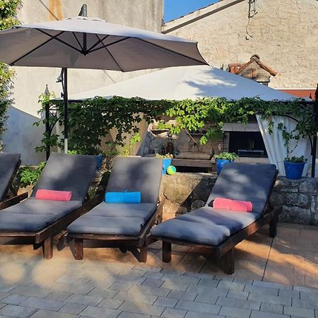 Villa Kazun With Private Pool And Two Gardens Marcana ภายนอก รูปภาพ